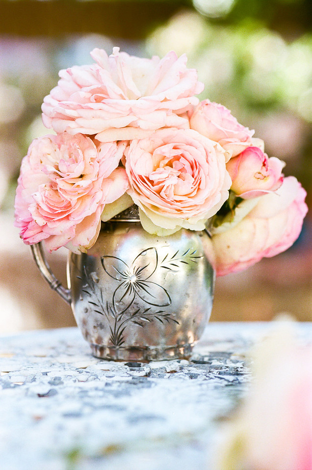Florists' secrets for keeping cut flowers fresh