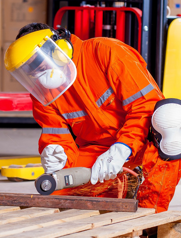 Prevent eye injuries with the correct protective eyewear