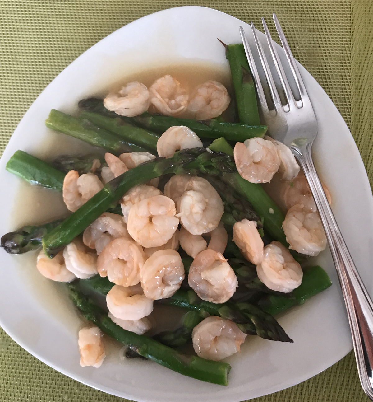 Lovely combo: Shrimp and asparagus