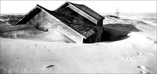 How a town disappeared under the sand